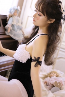 超级YIN荡的高中女学生H